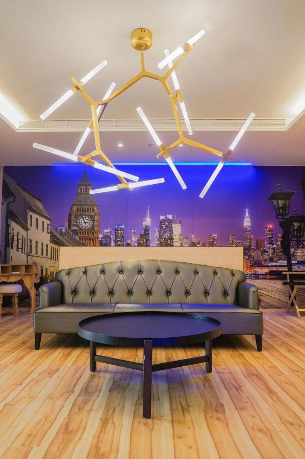 Fx Hotel Тайнань Екстер'єр фото