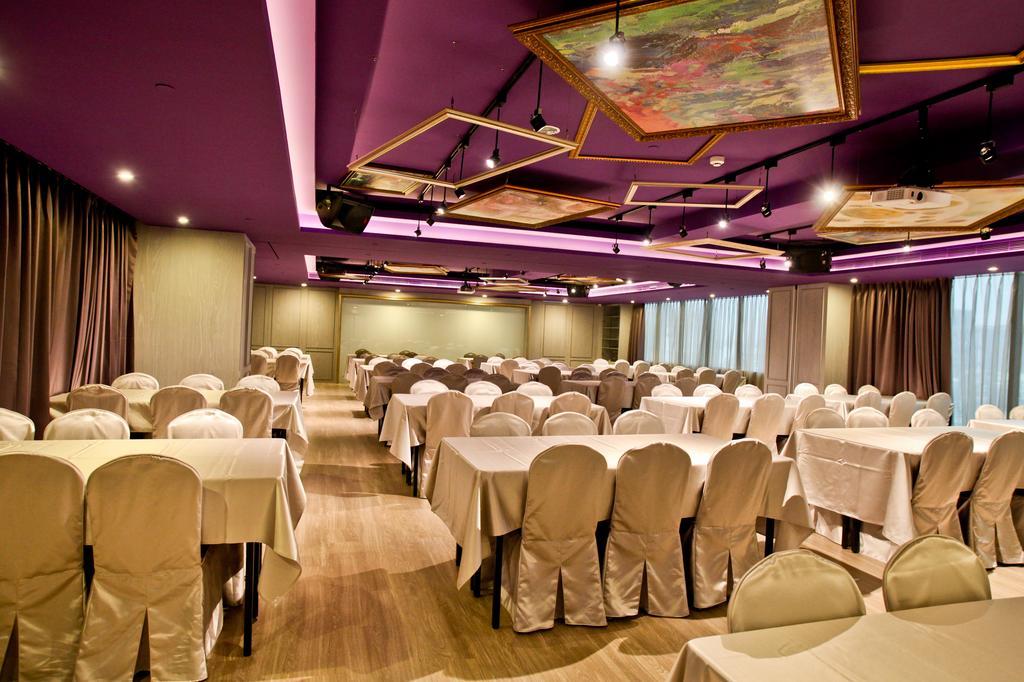 Fx Hotel Тайнань Екстер'єр фото